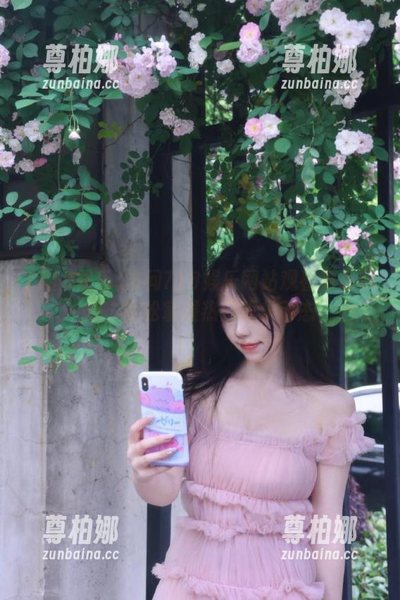 访问718娱乐网站观看独家瓜点，轻松掌握热门娱乐动态