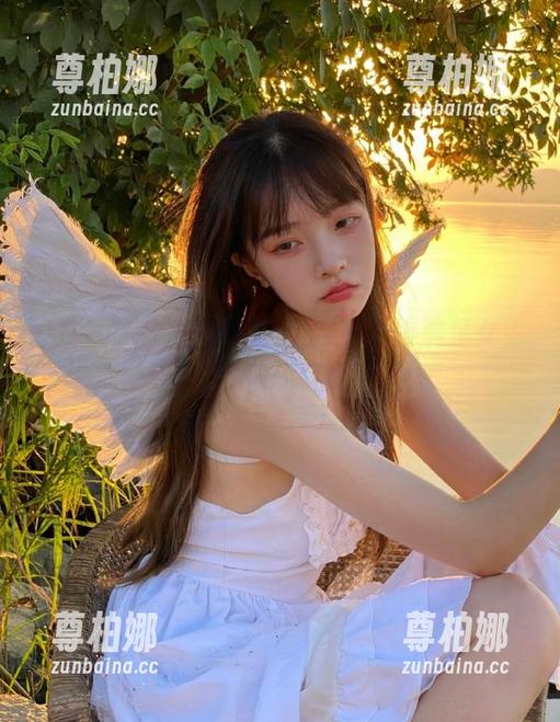 五一吃瓜 五一吃瓜官网网页版满足女生好奇心,精彩瓜料轻松收藏